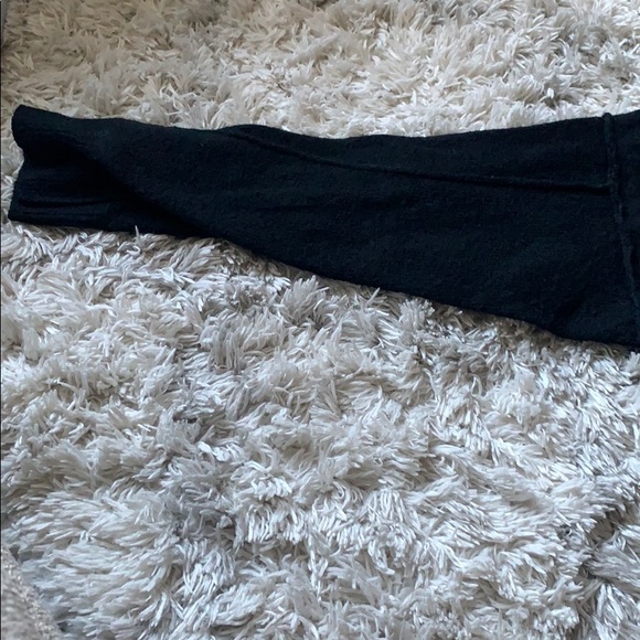 black V-neck sweater - Picture 3 of 5